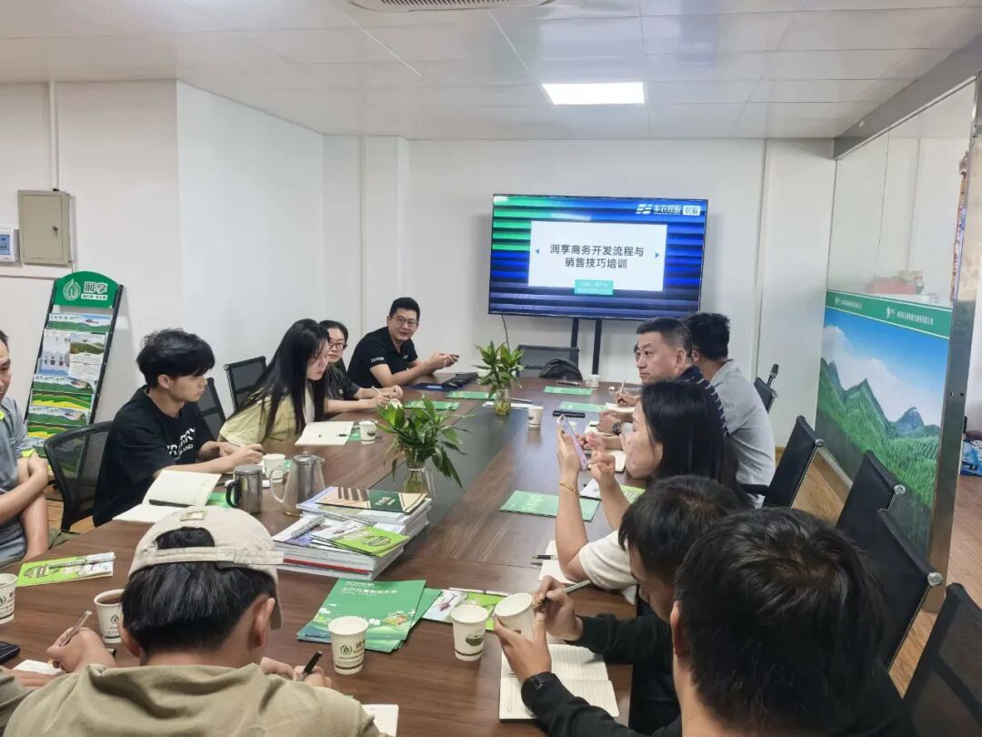 数字浪潮下，k8凯发企服事业部的破局之道